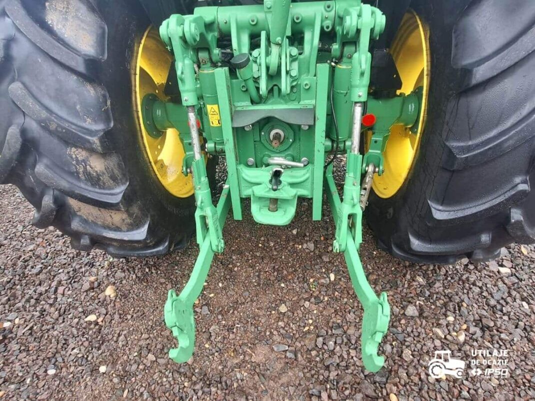 John Deere 5100M