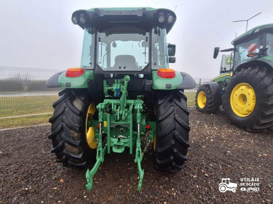 John Deere 5100M