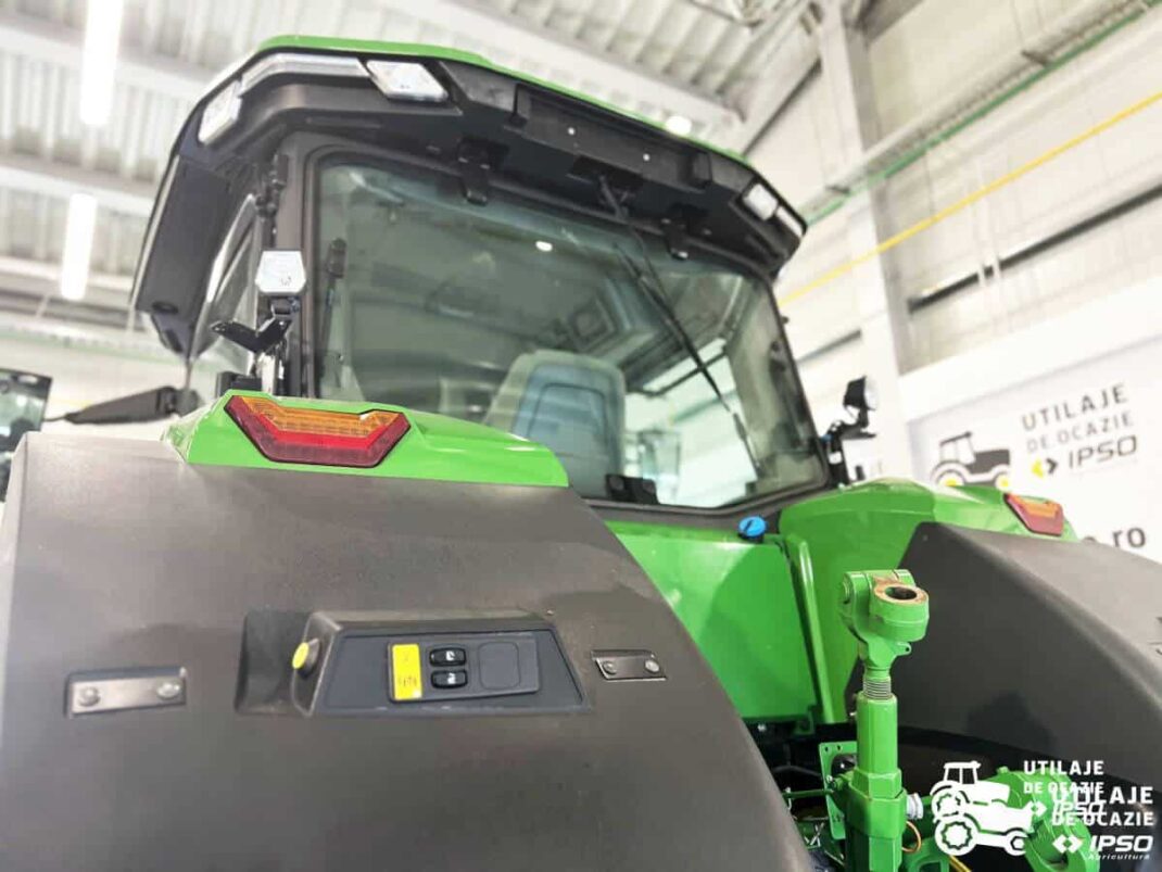 John Deere 8R 310