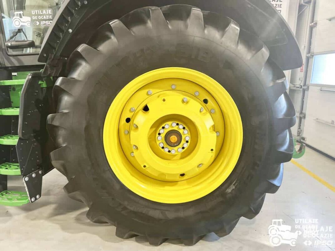 John Deere 8R 310