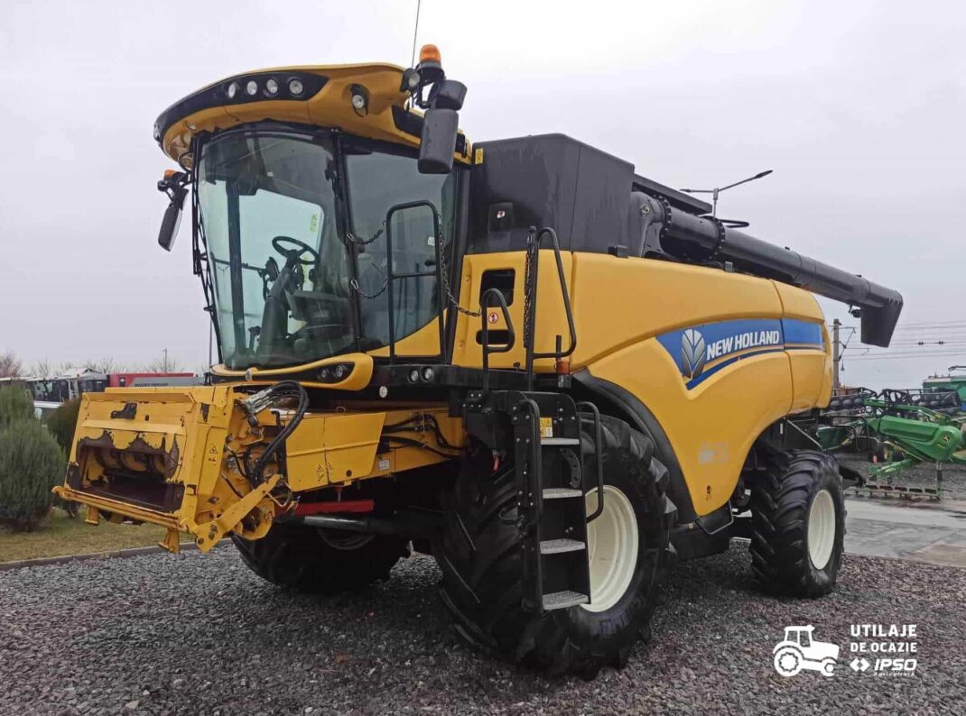 New Holland CX8.80 + Header paioase