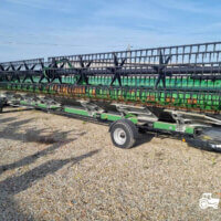 John Deere S780i + Header paioase