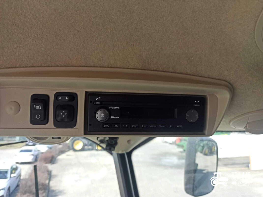 John Deere S770 + Header paioase