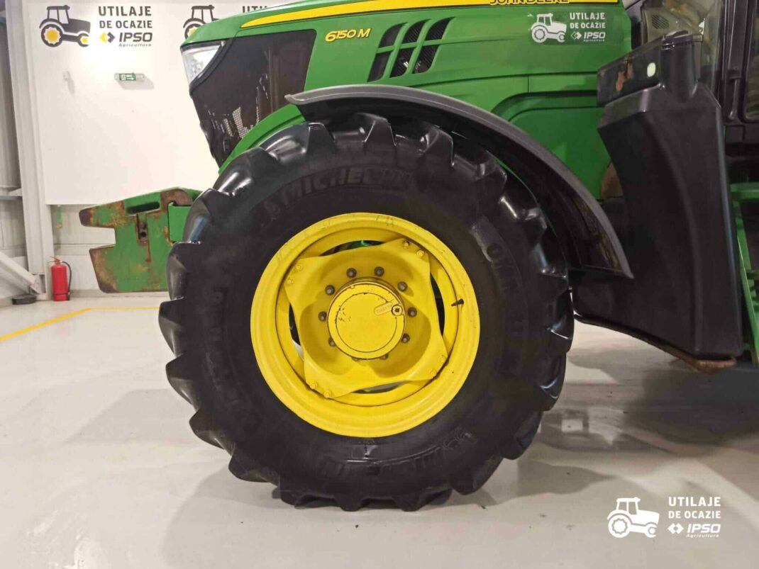 John Deere 6150M