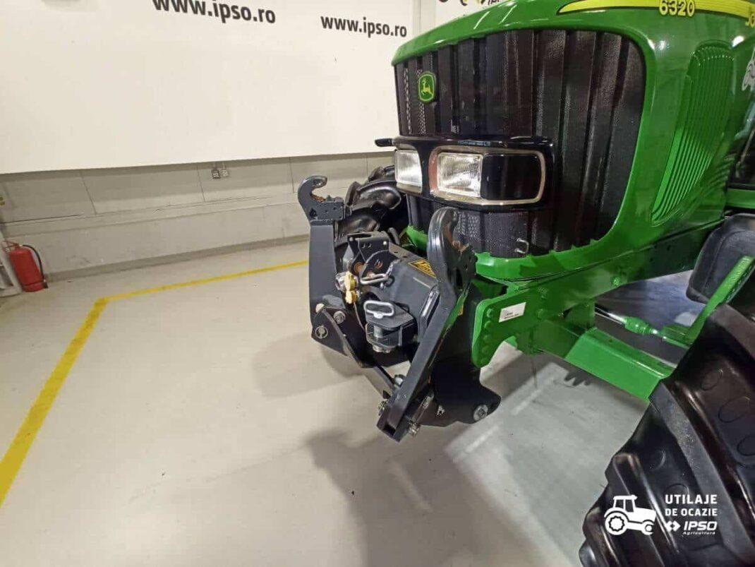 John Deere 6320