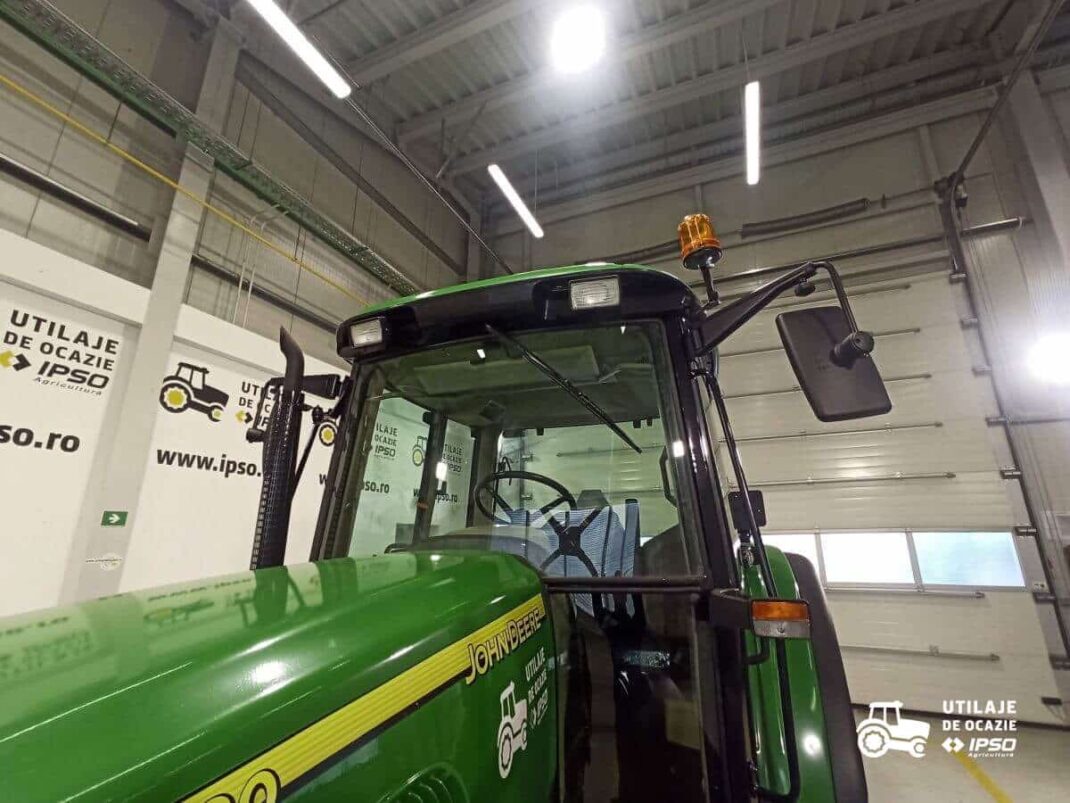 John Deere 6320