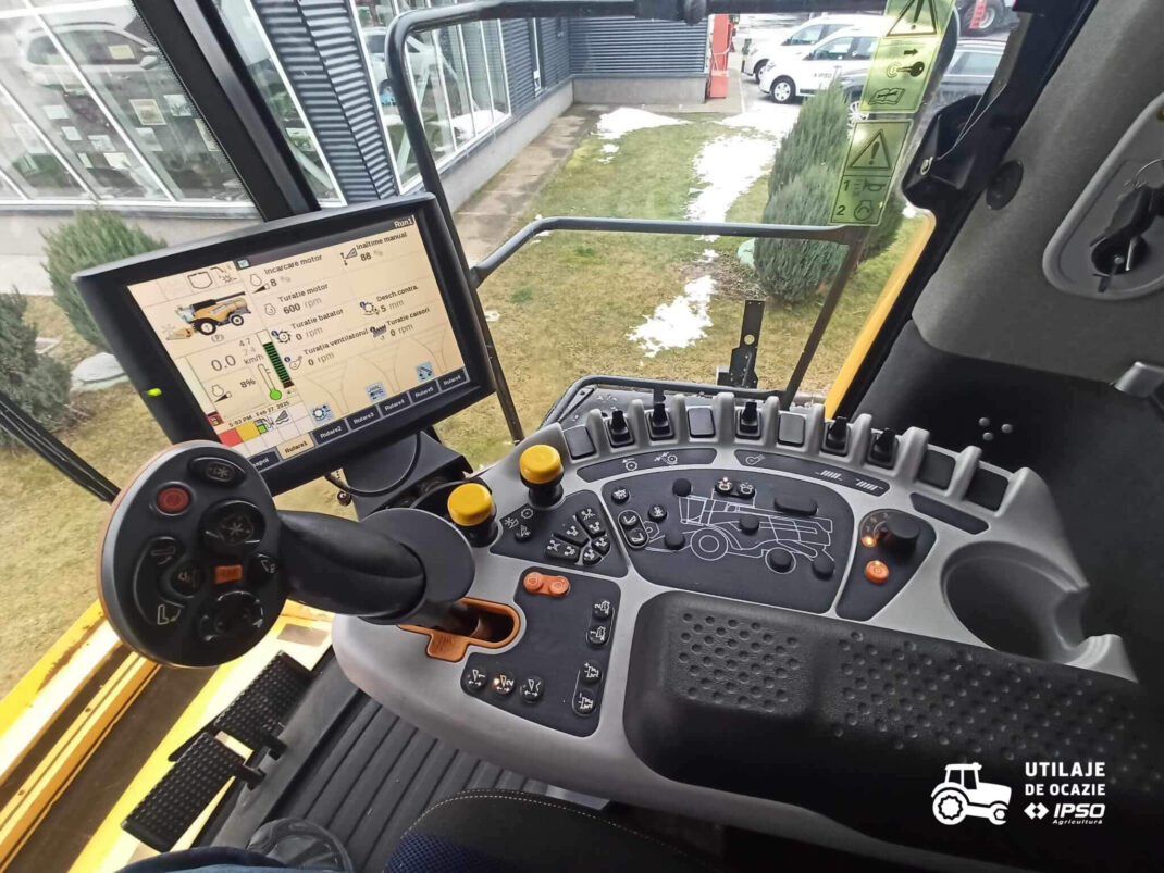 New Holland CX8.80 + Header paioase