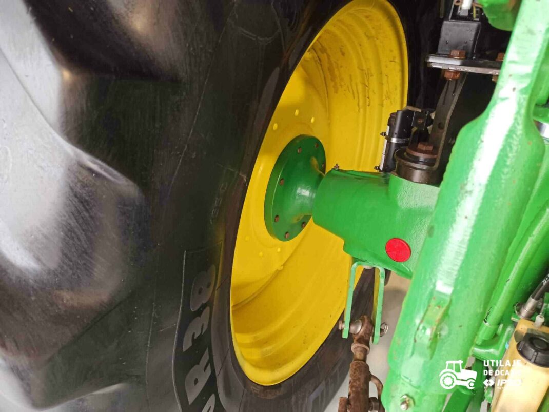 John Deere 6150M