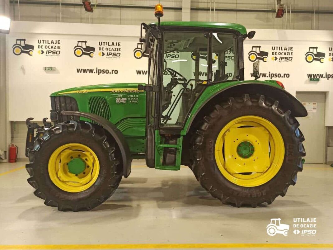 John Deere 6320