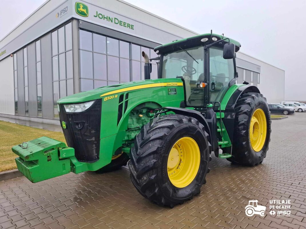 John Deere 8320R