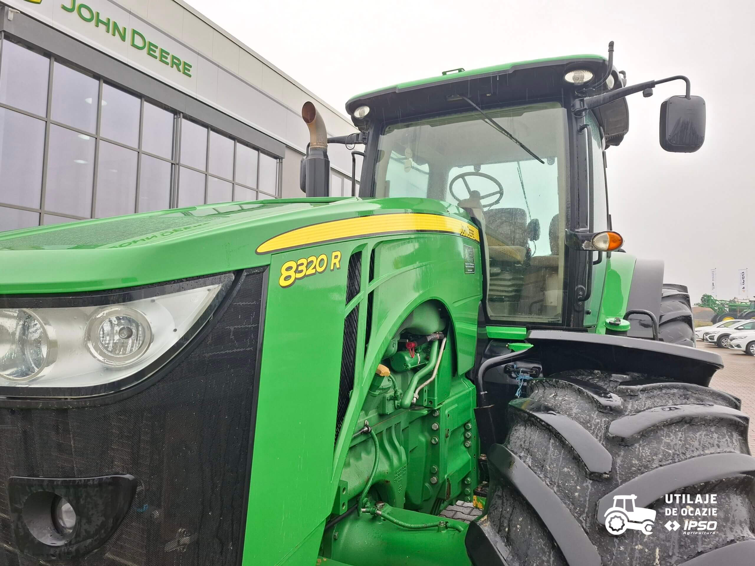 John Deere 8320R