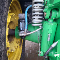 John Deere 8320R
