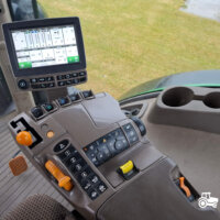 John Deere 8320R