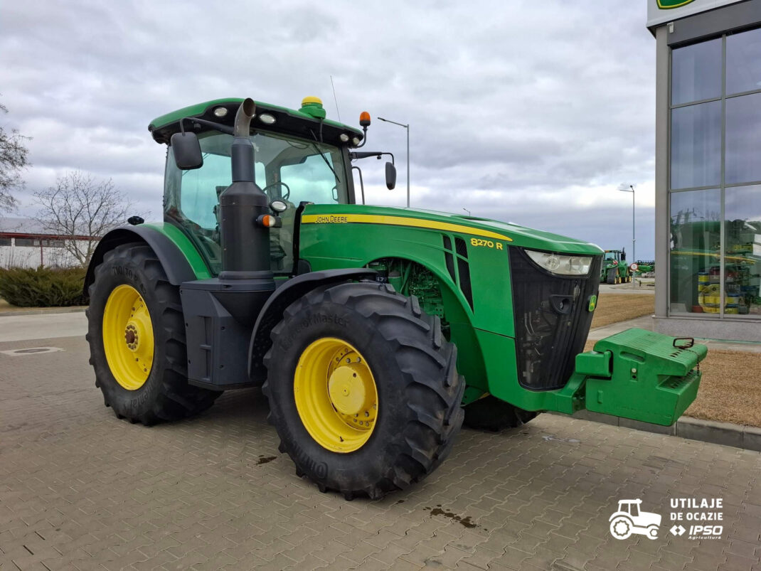 John Deere 8270R