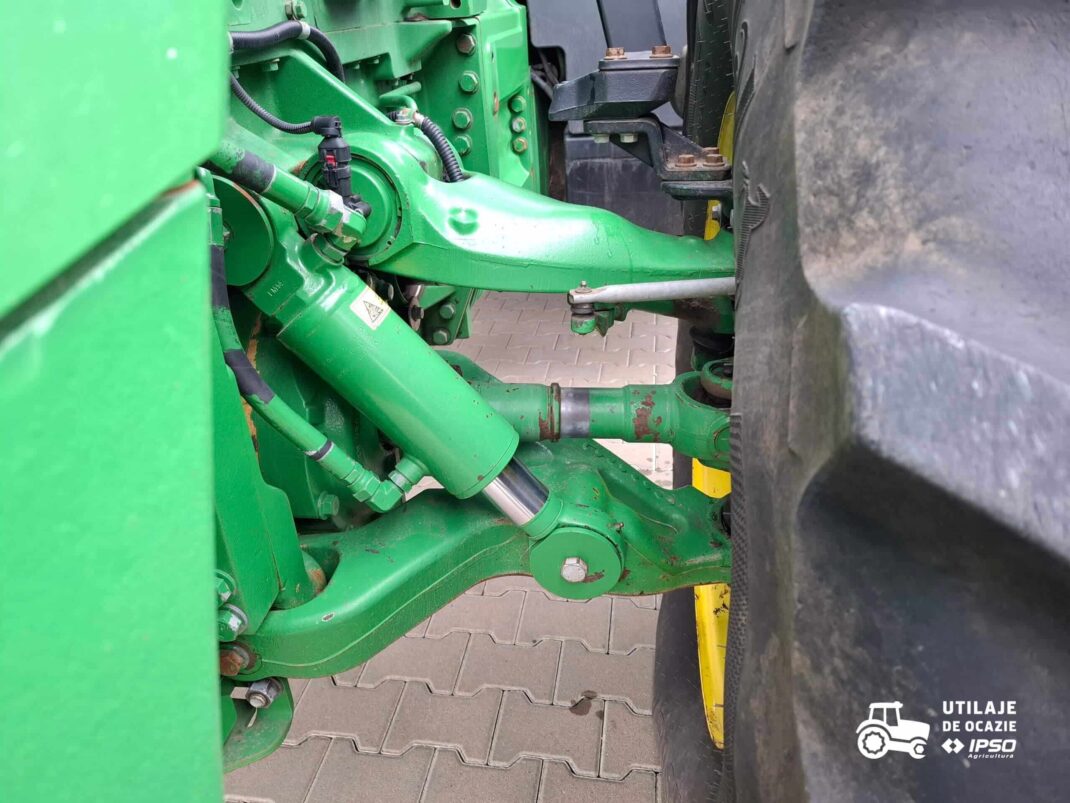 John Deere 8270R