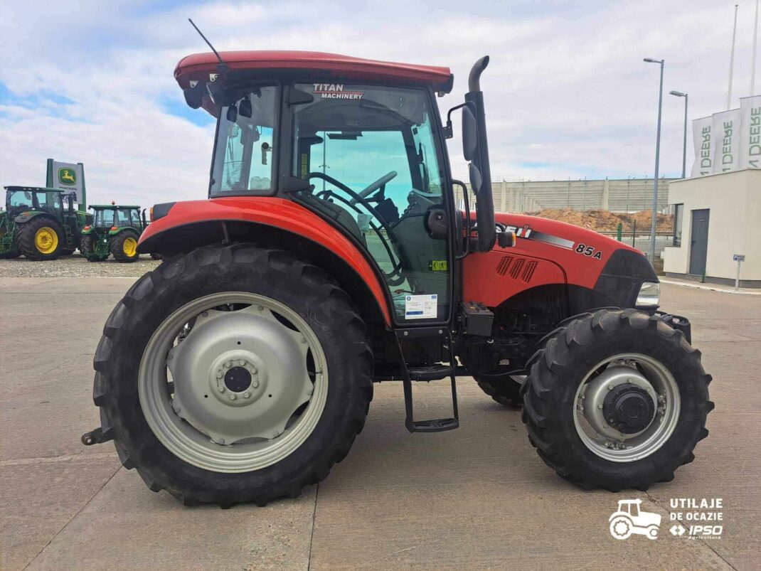 Case Farmall 85A