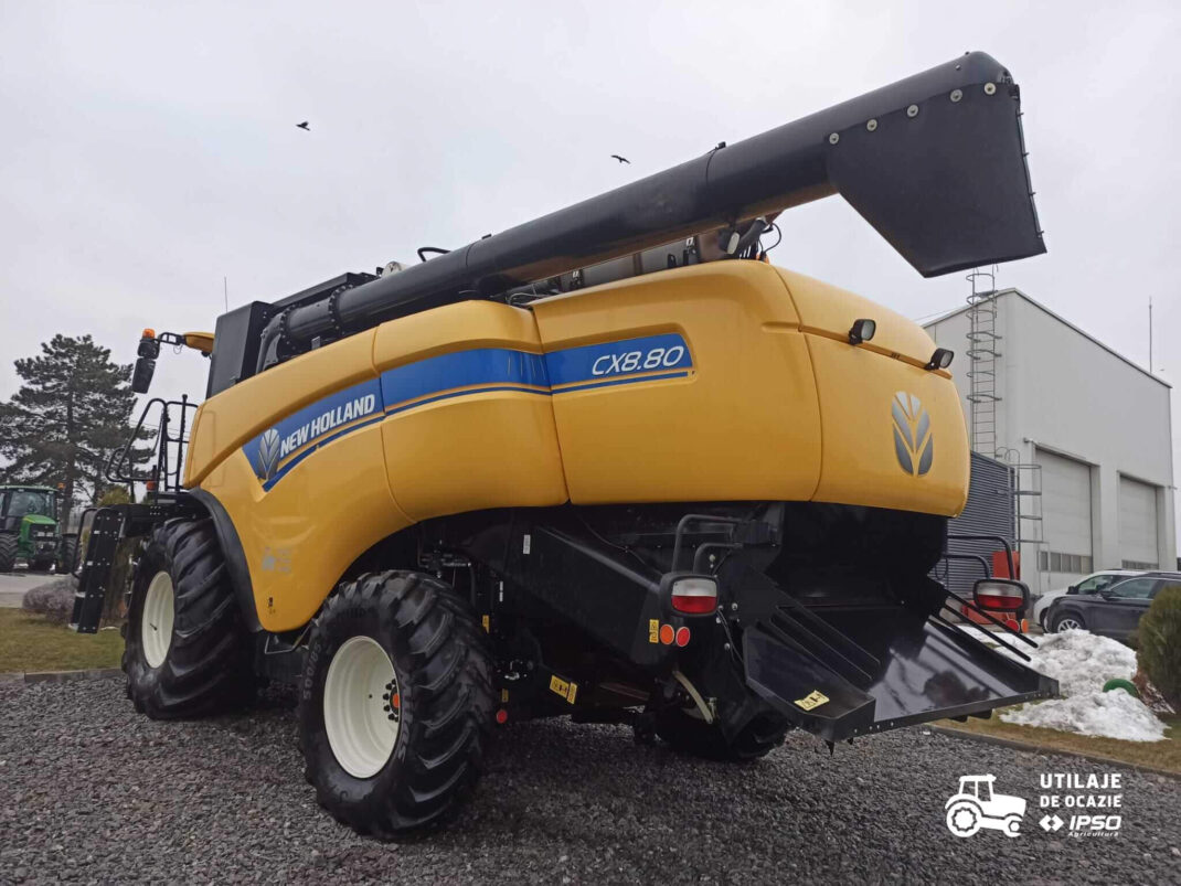 New Holland CX8.80 + Header paioase