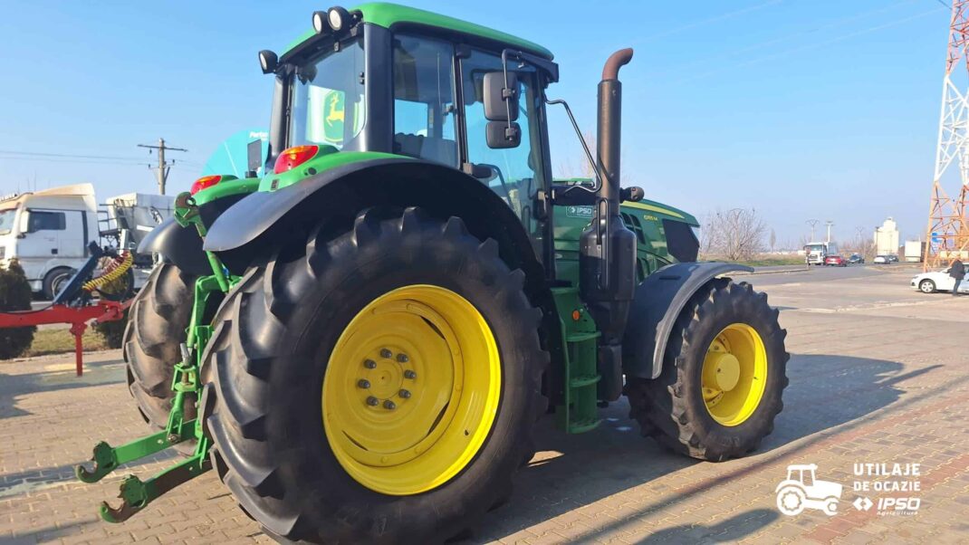 John Deere 6155M