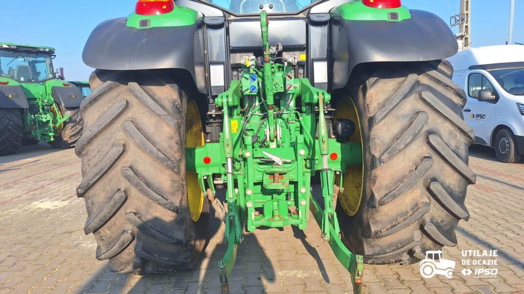 John Deere 6155M