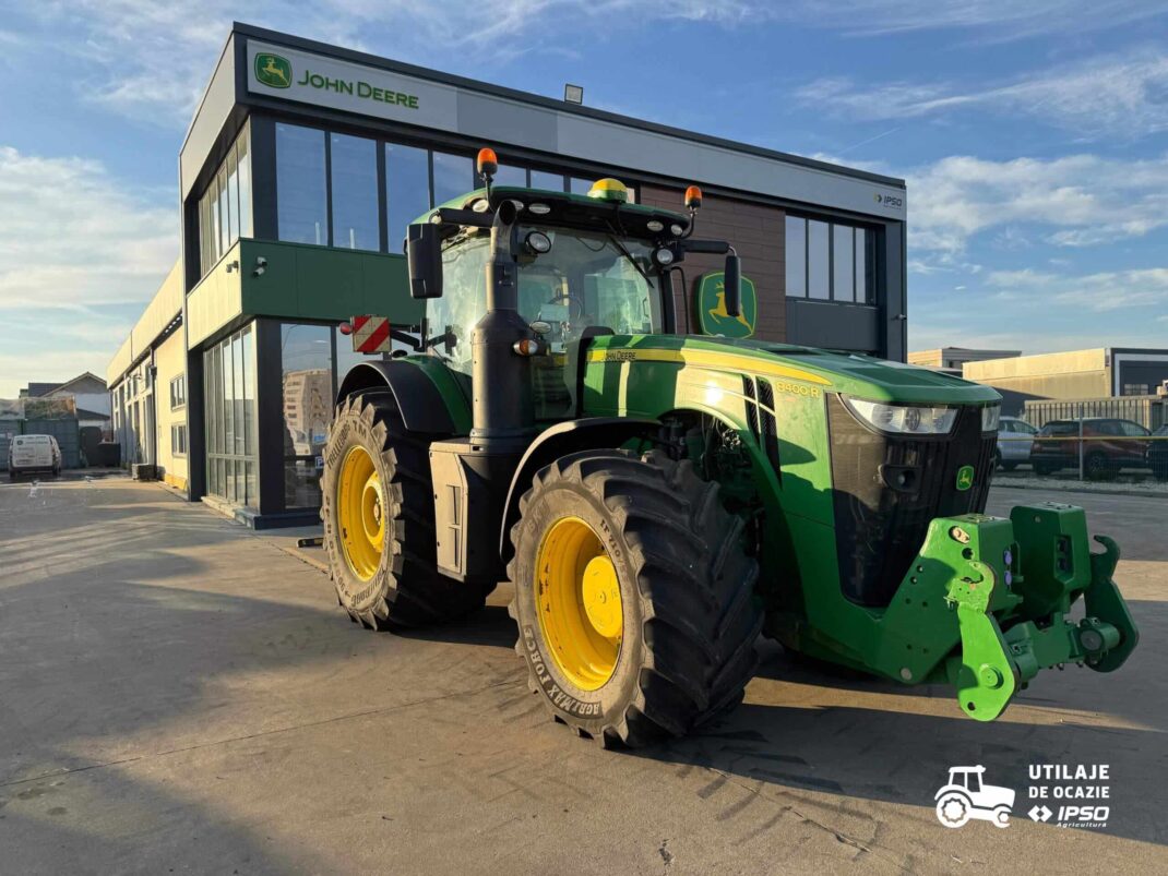 John Deere 8400R