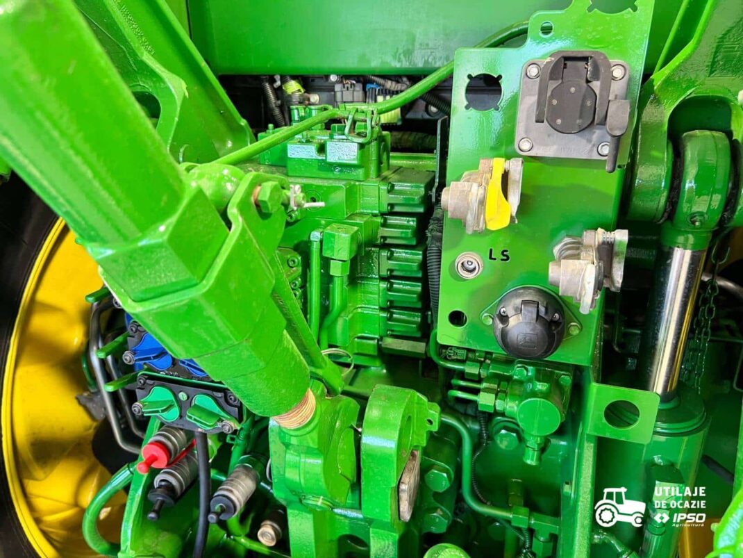 John Deere 8370R