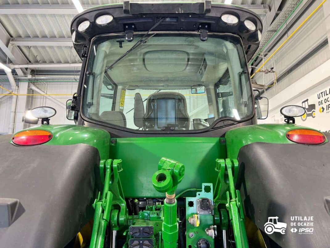 John Deere 8370R