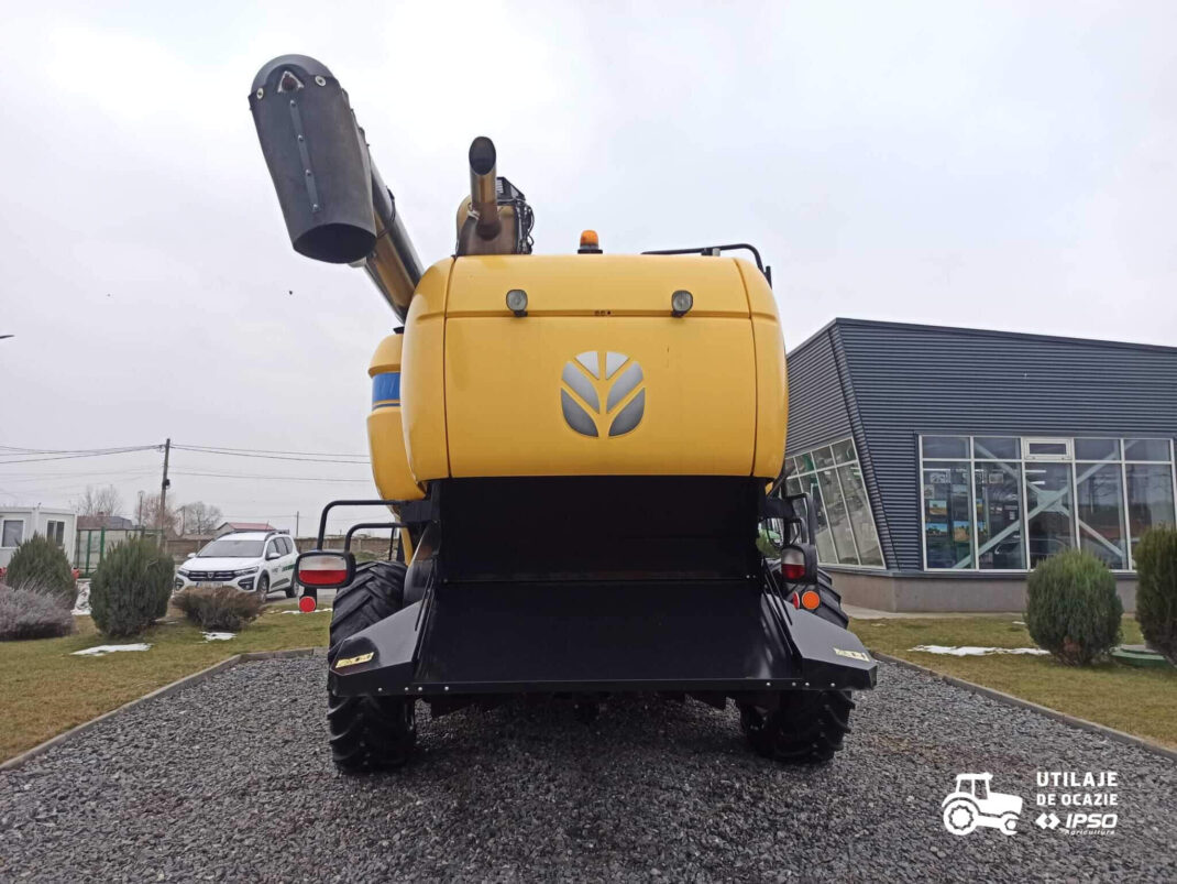 New Holland CX8.80 + Header paioase