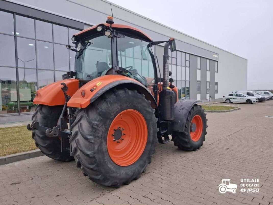 Kubota M7171