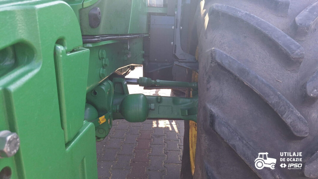 John Deere 6155M