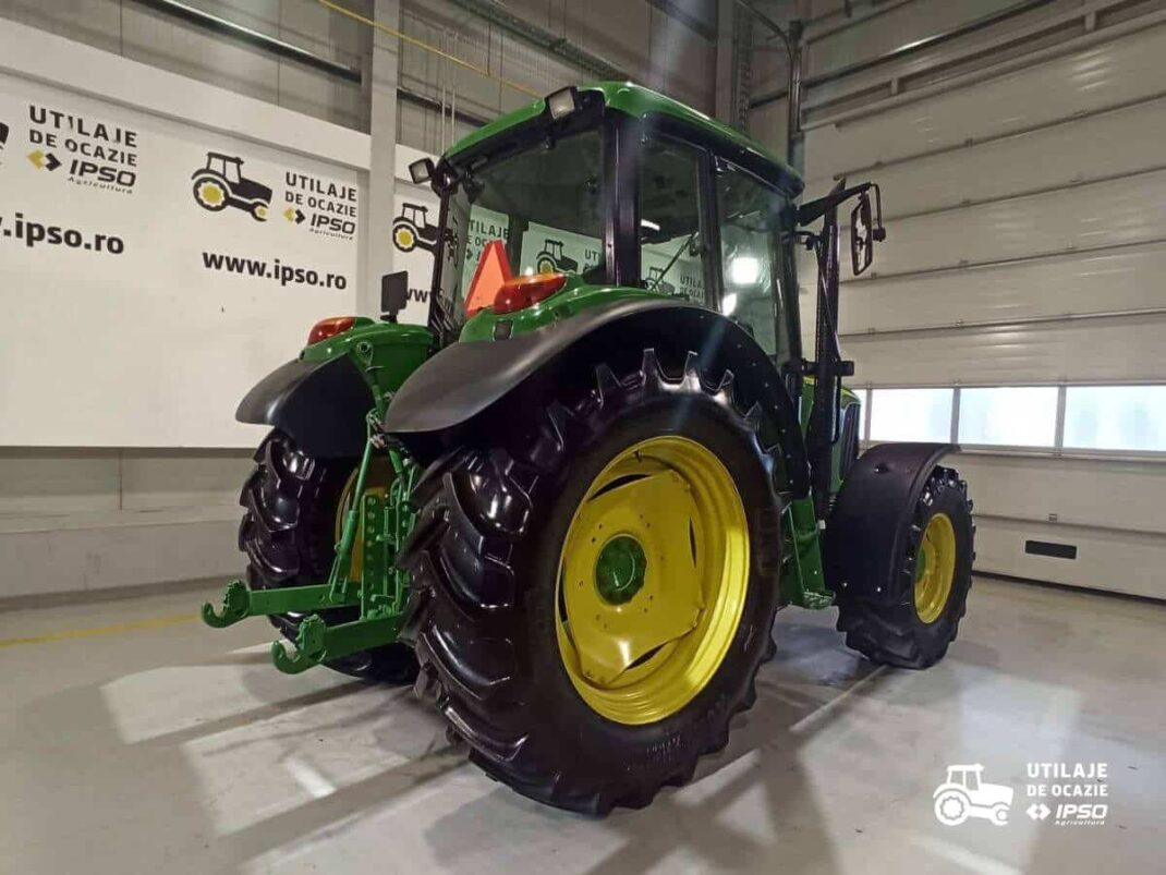 John Deere 6320