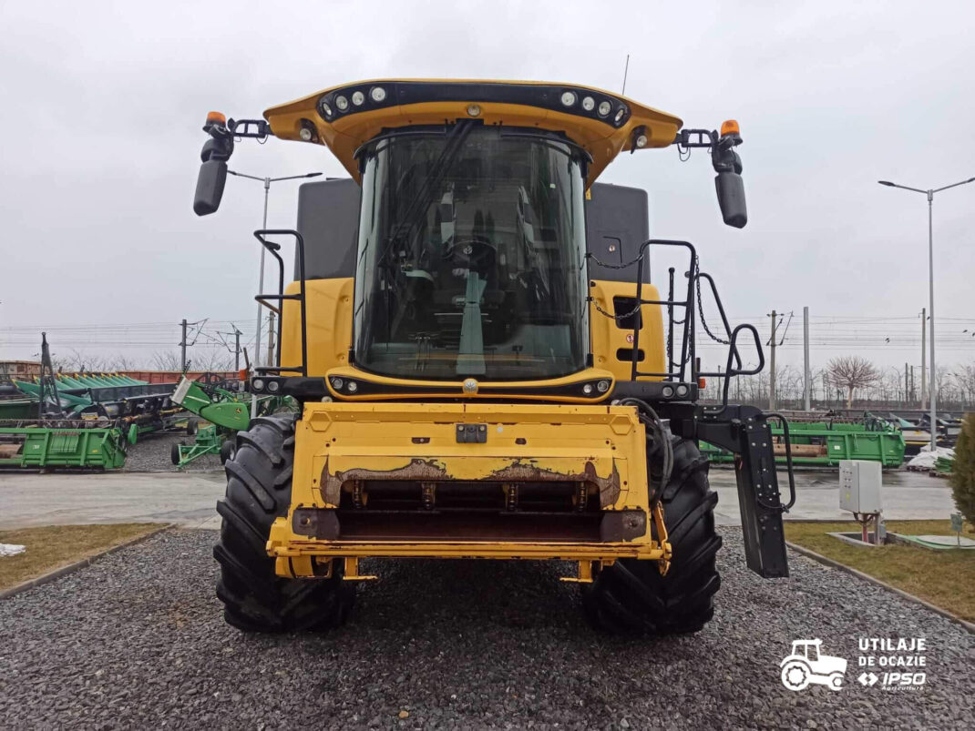 New Holland CX8.80 + Header paioase