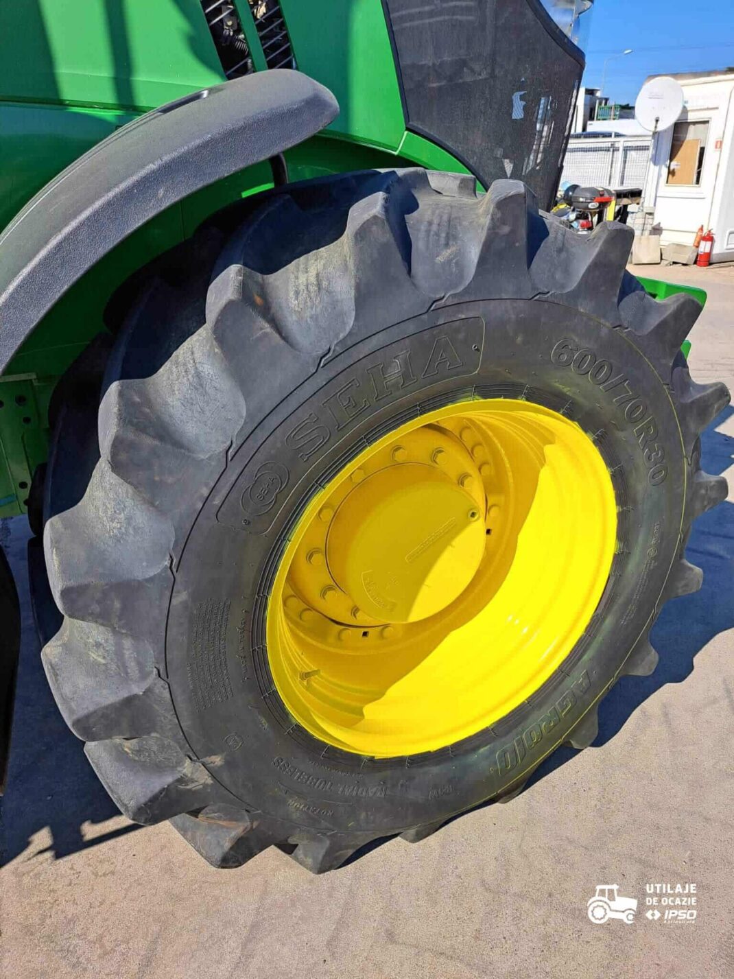 John Deere 7230R