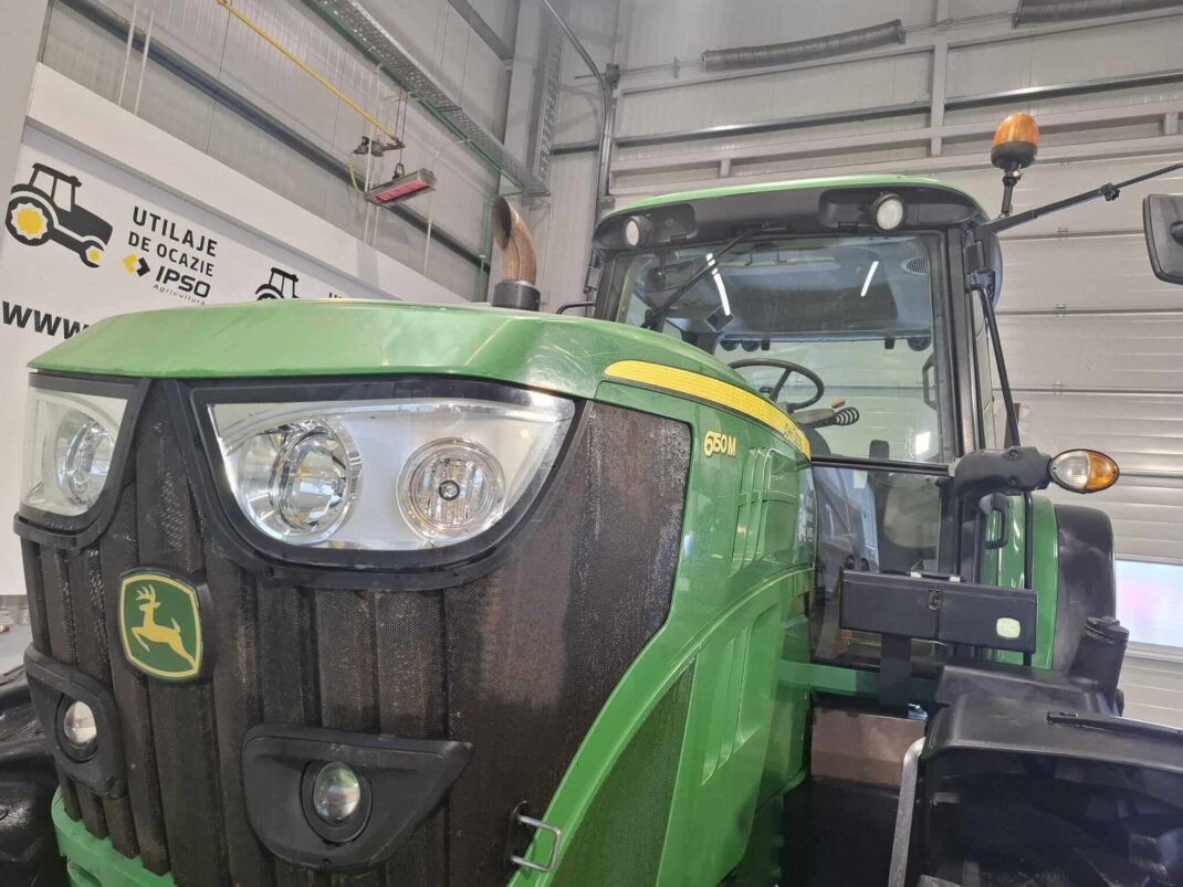 John Deere 6150M