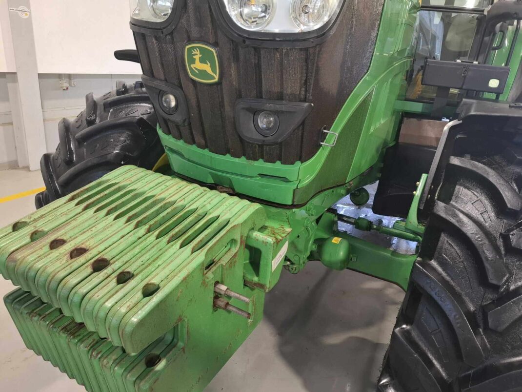 John Deere 6150M