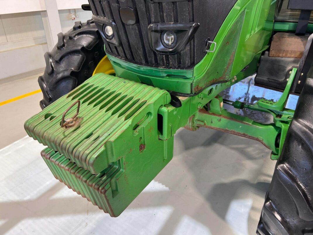 John Deere 6115M