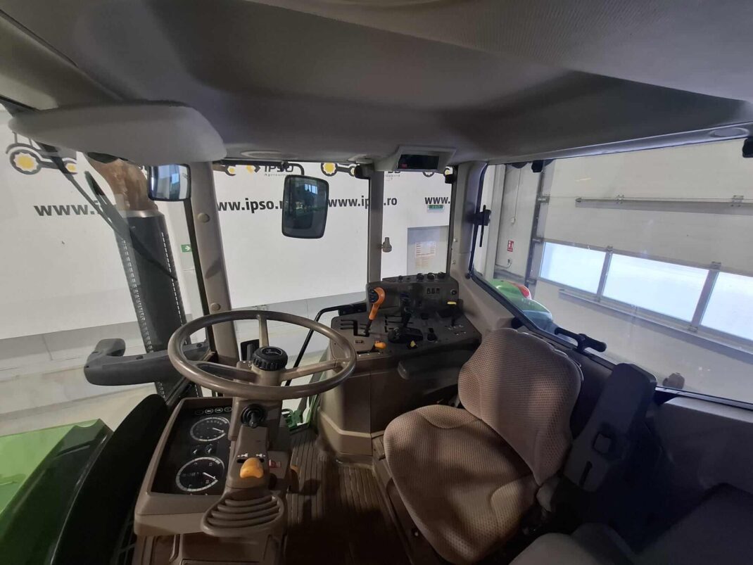 John Deere 6150M