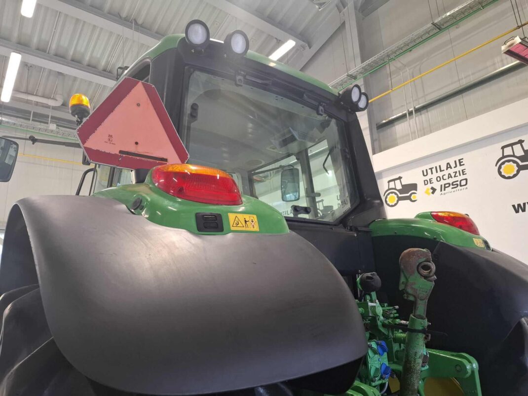 John Deere 6150M