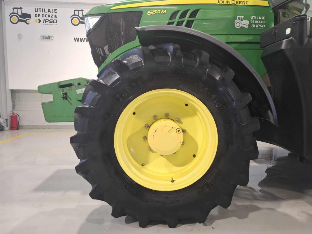John Deere 6150M