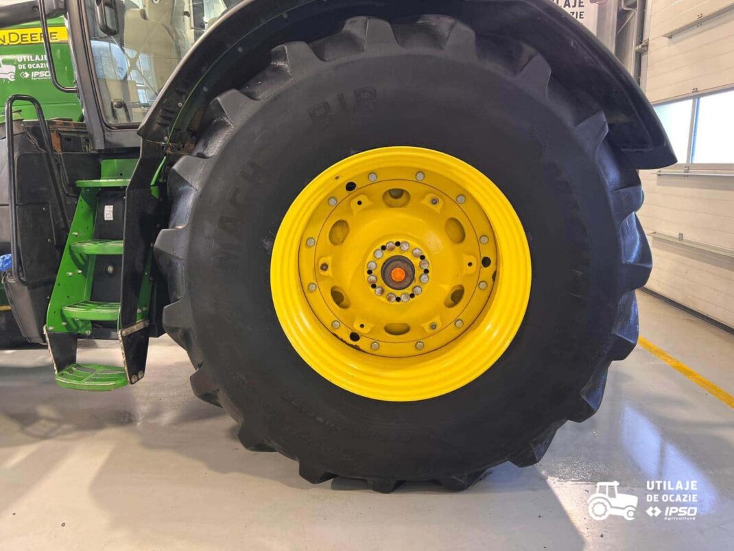 John Deere 8400R