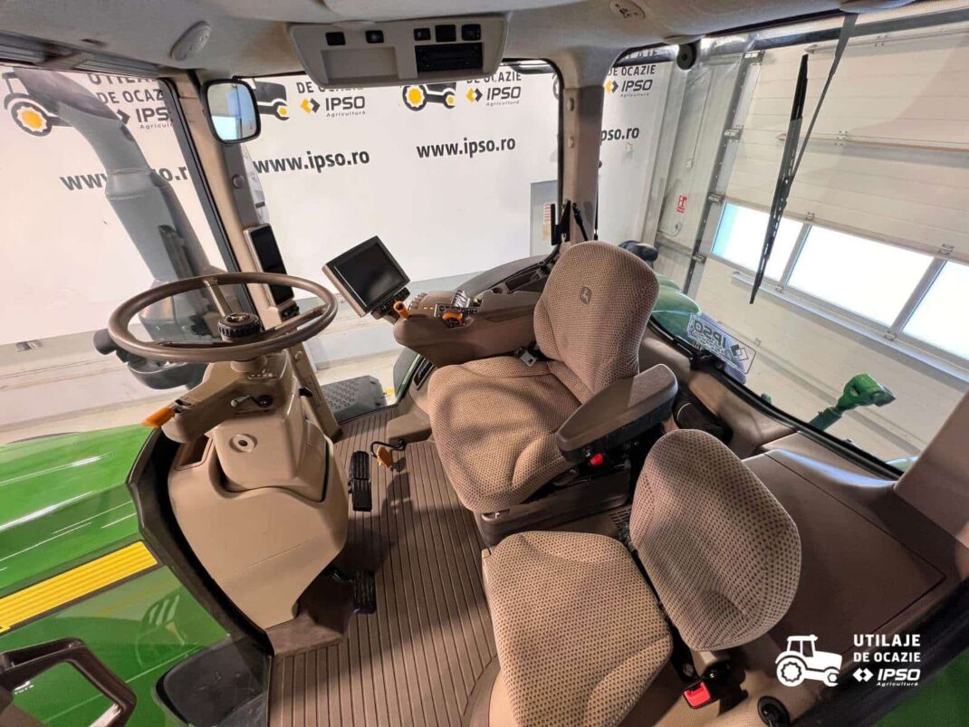 John Deere 8400R