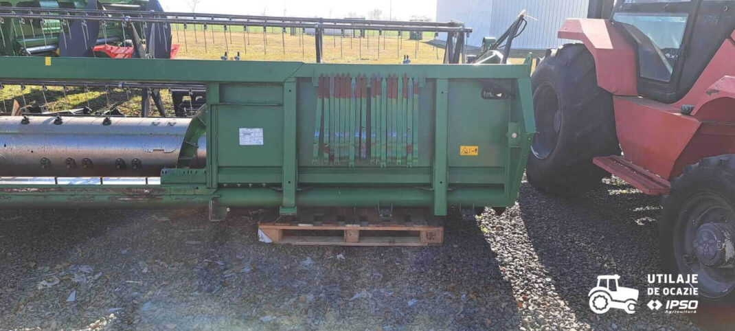 John Deere W540 + Header paioase