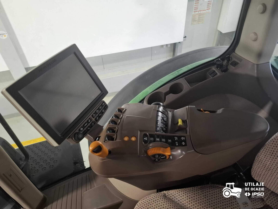 John Deere 8400R