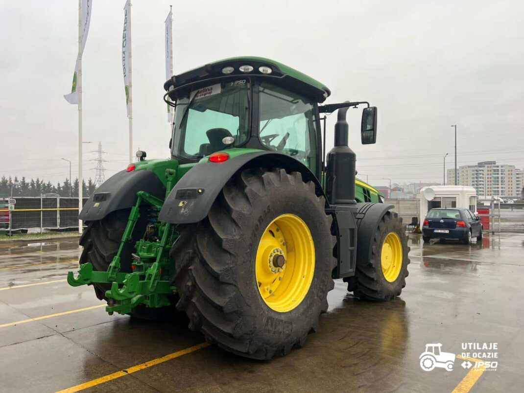 John Deere 8400R