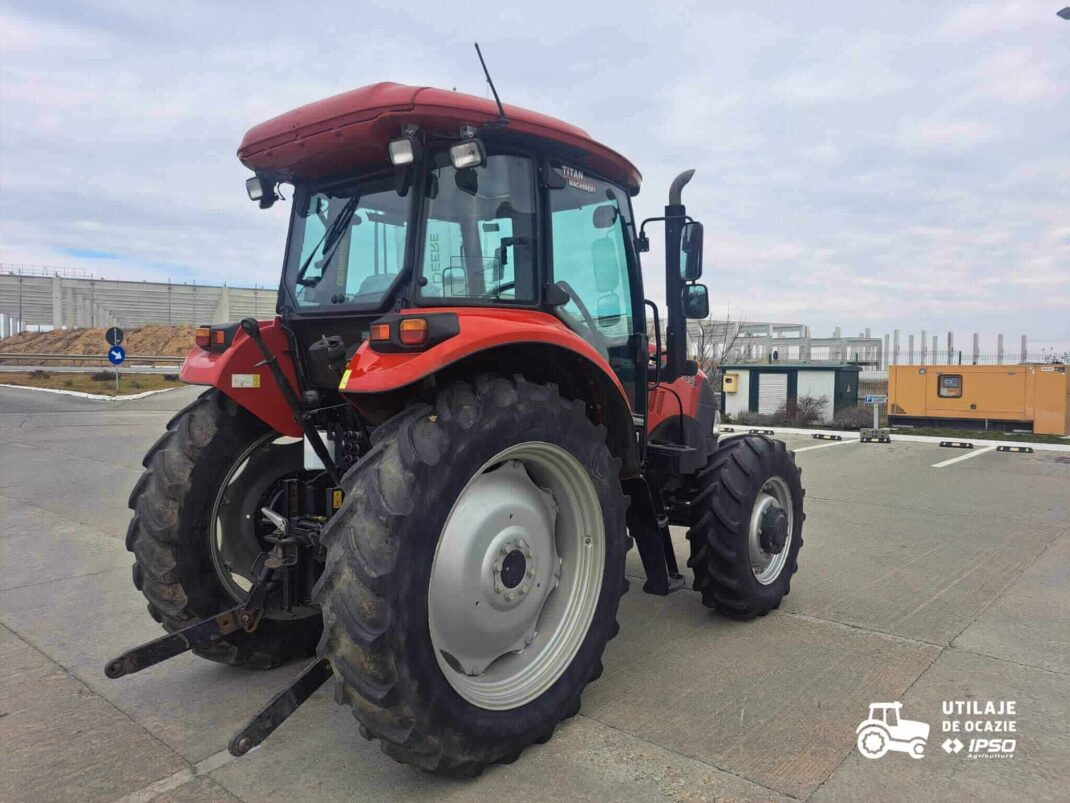 Case Farmall 85A