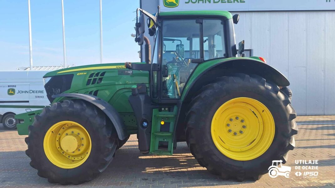 John Deere 6155M