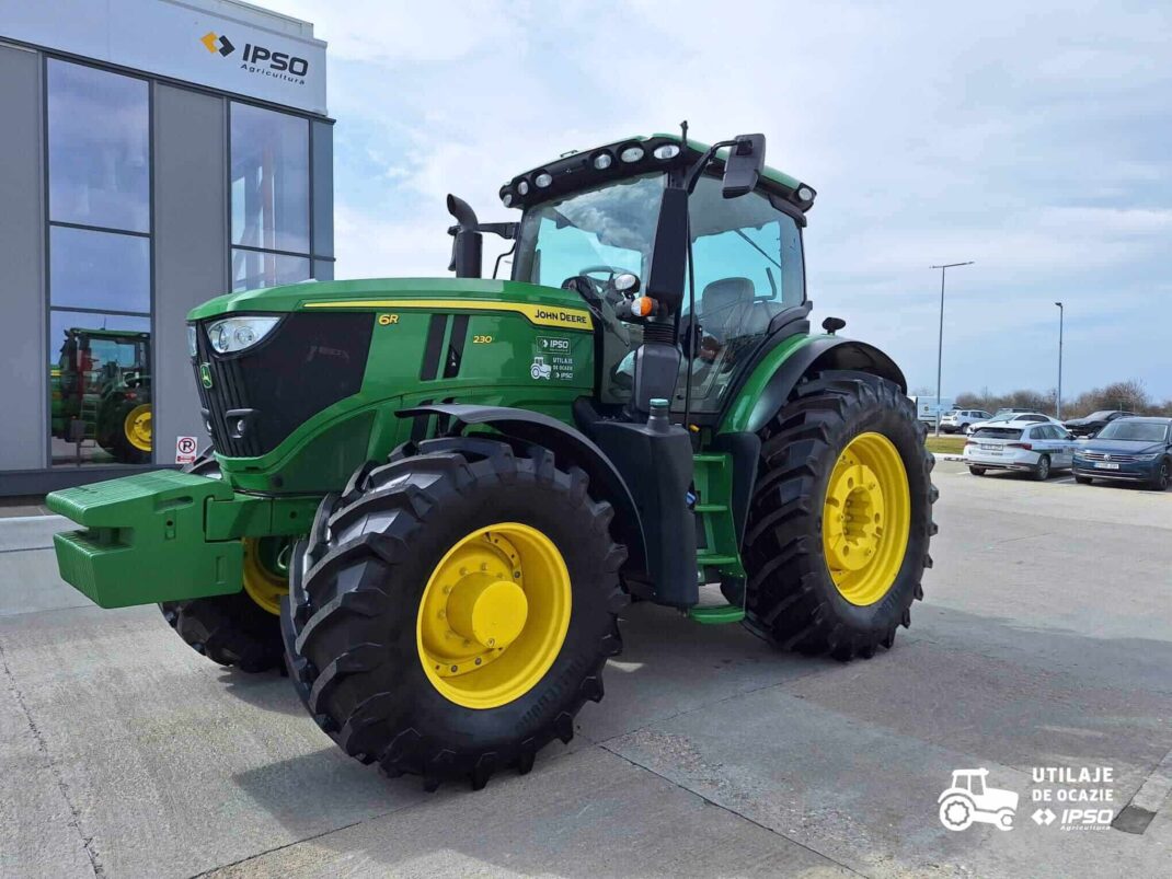 John Deere 6R 230
