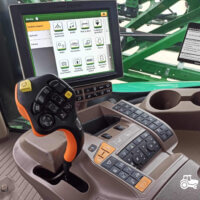 Sprayer John Deere R4038