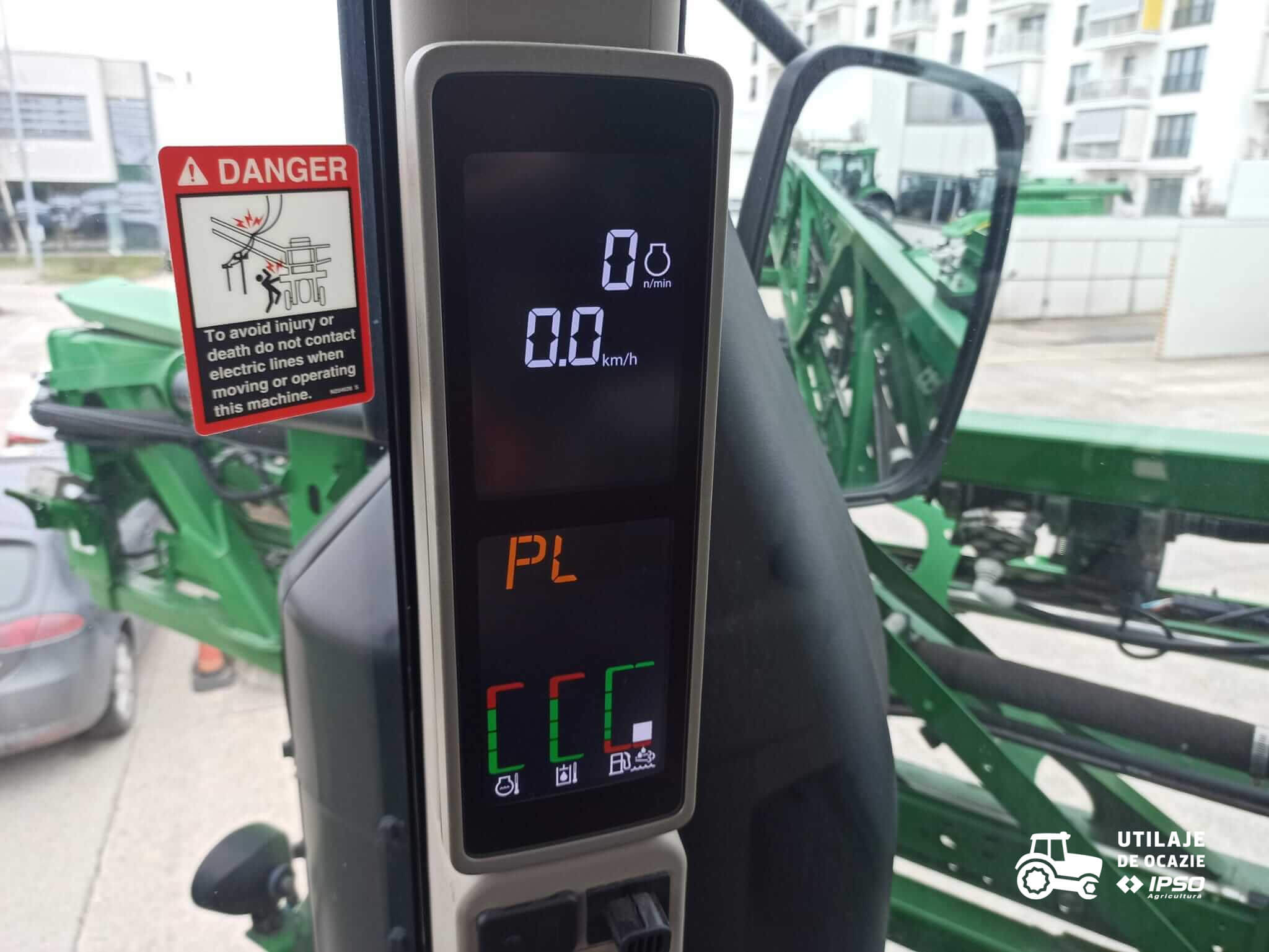 Sprayer John Deere R4038