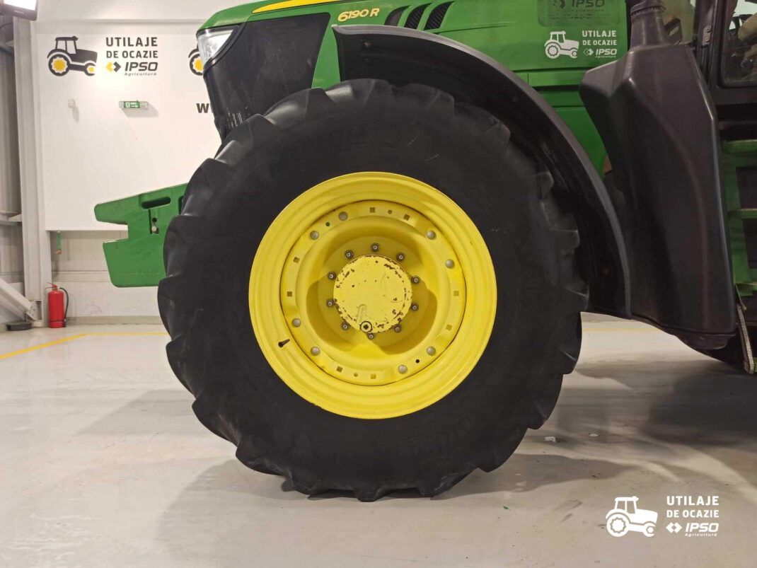 John Deere 6190R