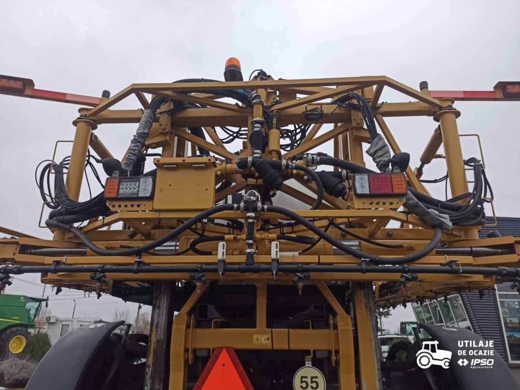 Sprayer Challenger Rogator RG 1300B